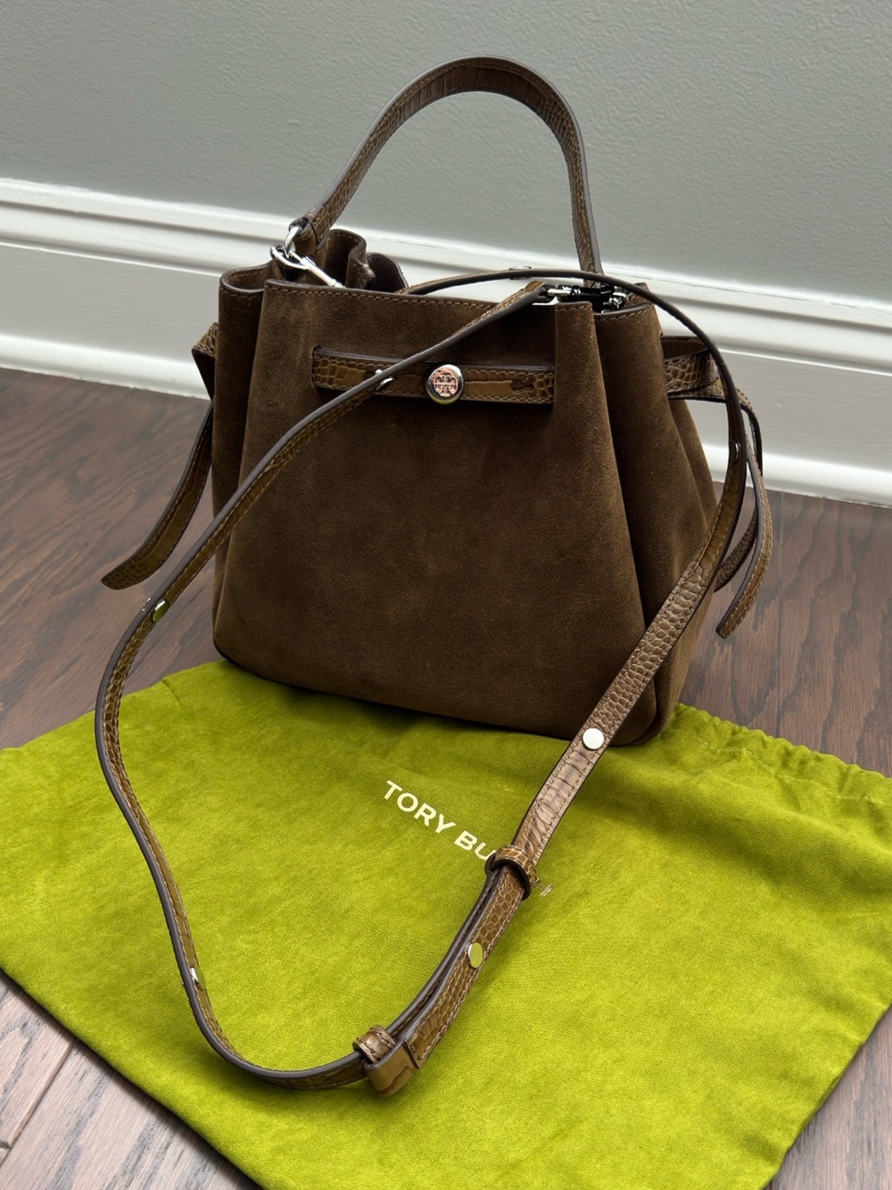 Tory Burch Romy Suede Bucket Bag - Deep Olive